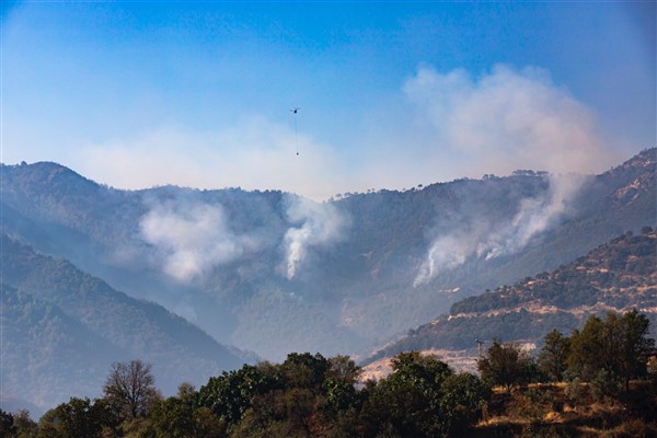 İzmir İtfaiyesinden Denizli’deki orman yangınına destek