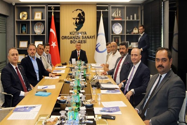 Başkan Kahveci, Kütahya Tasarım Teknokent Yönetim Kurulu Toplantısı’na katıldı