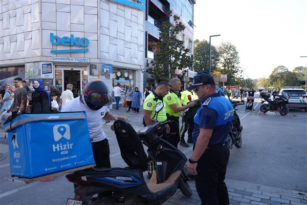 Düzce’de trafiğe kapalı alanlarda motosiklet denetimi