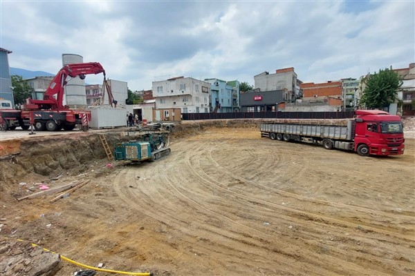 Yıldırım Belediyesi’nden kapalı pazar yeri çalışmaları