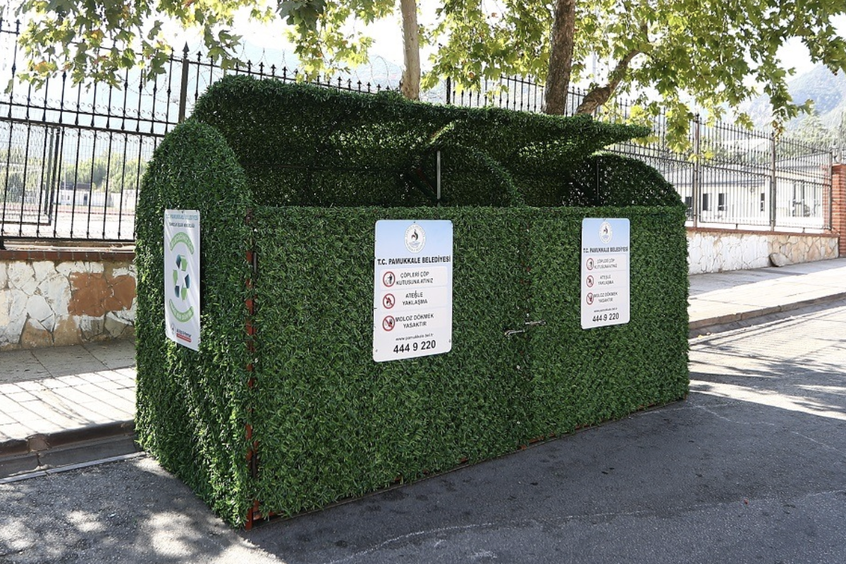 Pamukkale’de konteynerler yeşil görünüme kavuştu