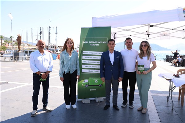 Marmaris Belediyesi’nden katı atık hizmeti