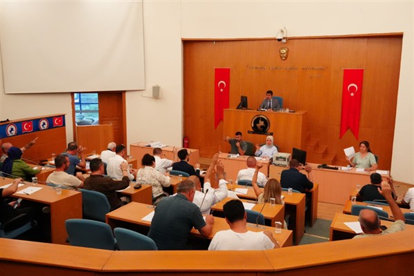 Düzce Belediye Meclisi, 26 gündem maddesi ile toplandı