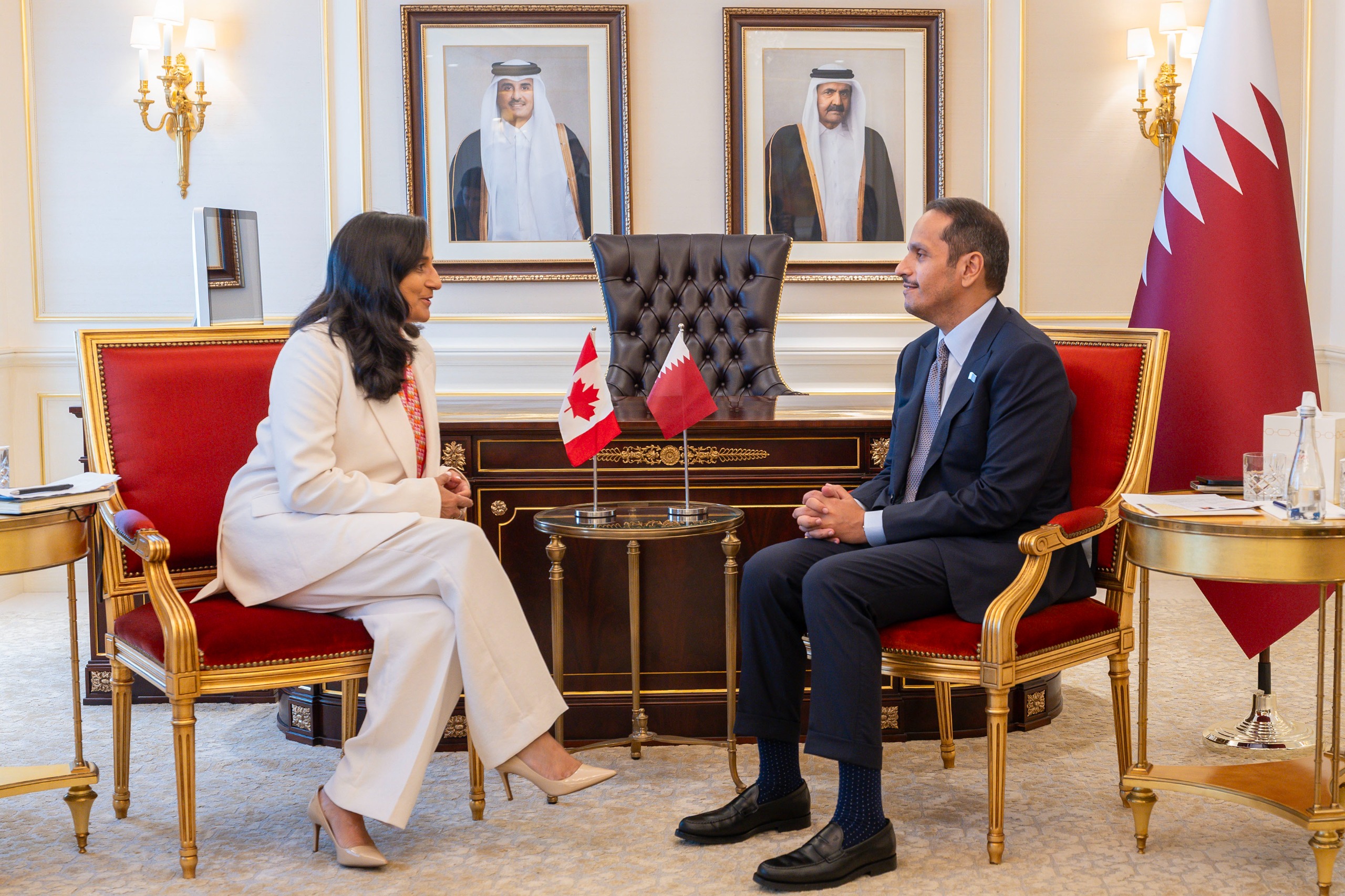 Al Sani, Kanada Dışişleri Bakanı Anand ile görüştü