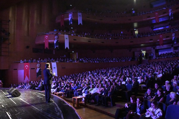 Zeki Müren, Osmangazi’de sevilen şarkılarıyla anıldı