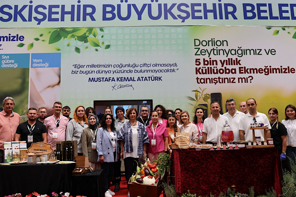 Başkan Ünlüce, Eskişehir 6. Tarım Fuarı’nı ziyaret etti