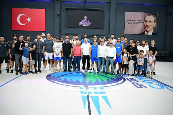 İlkan Karaman Turnuvası’nı Çayırova Belediyesi kazandı