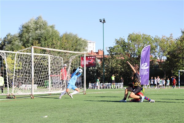 “Zaferden Kurtuluşa Mini Minikler Futbol Şenliği” tamamlandı