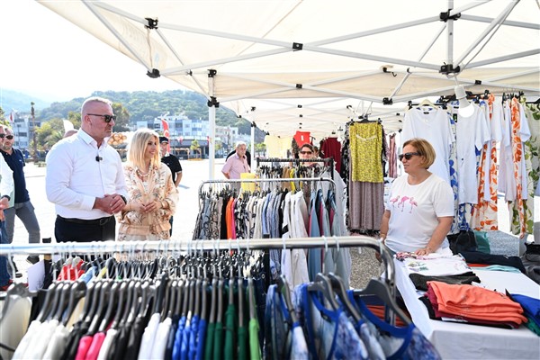 Yeniköy’de “Alışveriş Şenliği” düzenlendi