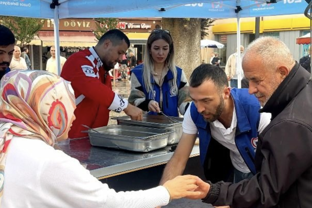 Düzce’de Gaziler Günü lokma etkinliği