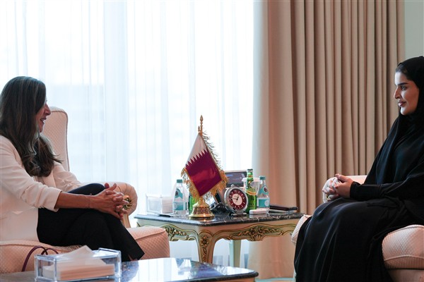 Al Misnad, Chatham House’un MENA Programı Direktörü Vakil ile görüştü