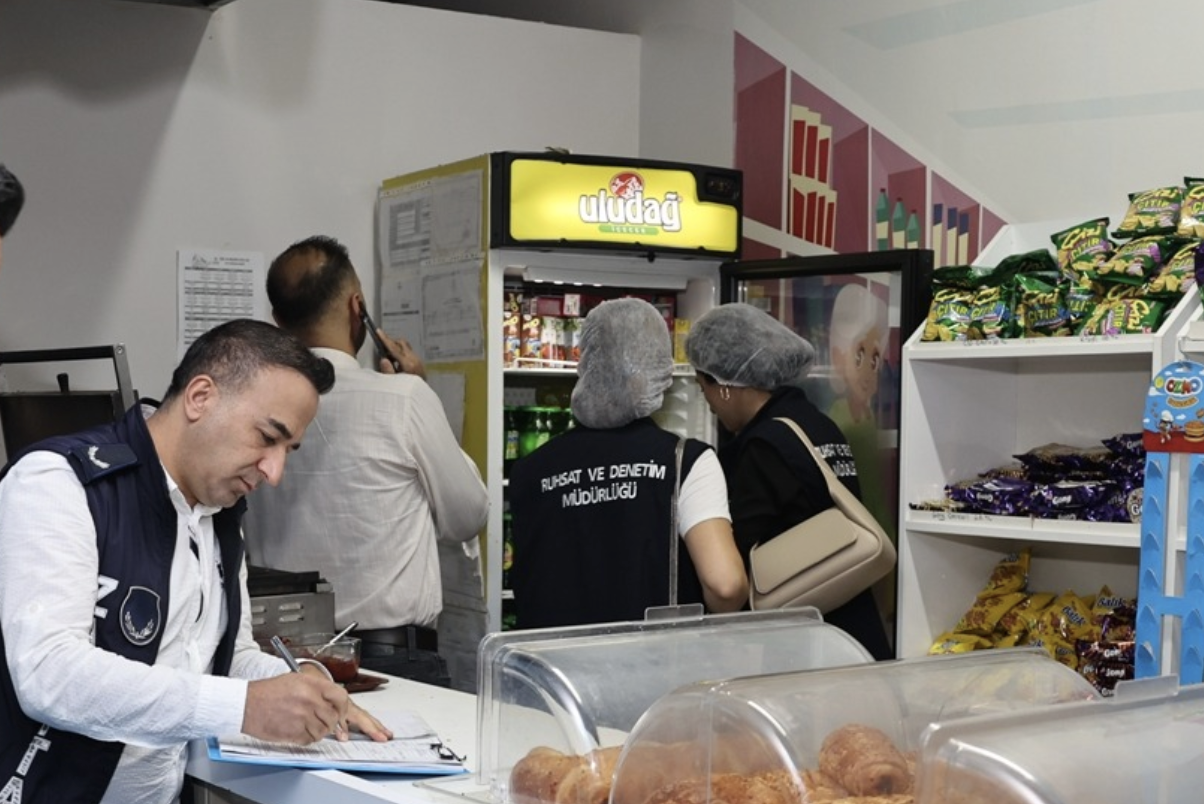 Nilüfer’de okul kantinleri ve kırtasiyelere denetim