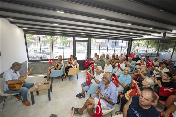 Erdemli Emekli Evi’nde Türk Halk Müziği konseri düzenlendi