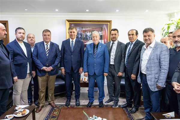 Başkan Tugay, İESOB heyetiyle bir araya geldi