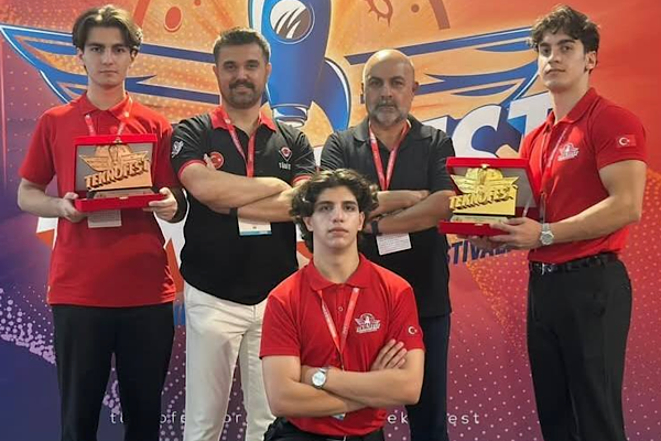 Batman Türk Telekom Anadolu Lisesi TEKNOFEST’ten 4 ödülle döndü