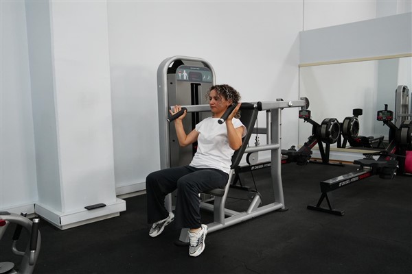 Bahçeşehir ve Aziziye Spor Salonları’nda çeşitli dersler veriliyor