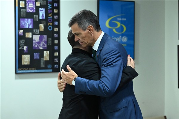 Zelenski ve Sanchez, mevcut diplomatik durumu görüştü