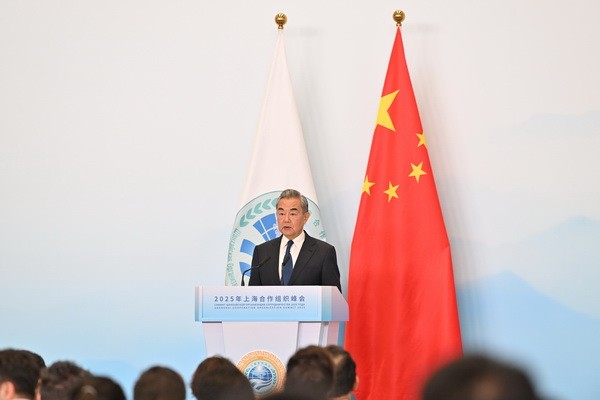 Wang Yi, SİÖ Zirvesi’nde elde edilen sonuçları tanıttı