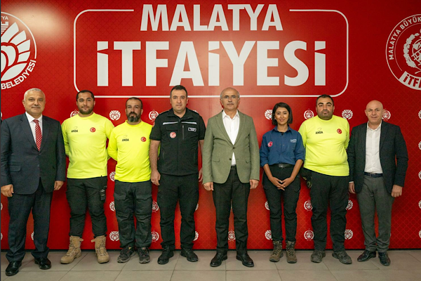 Başkan Er, İtfaiye Teşkilatı’nı ziyaret etti