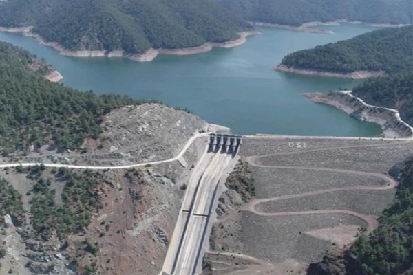 DEVA Partili Öztürk: Su afişlerde değil muslukta akmalı