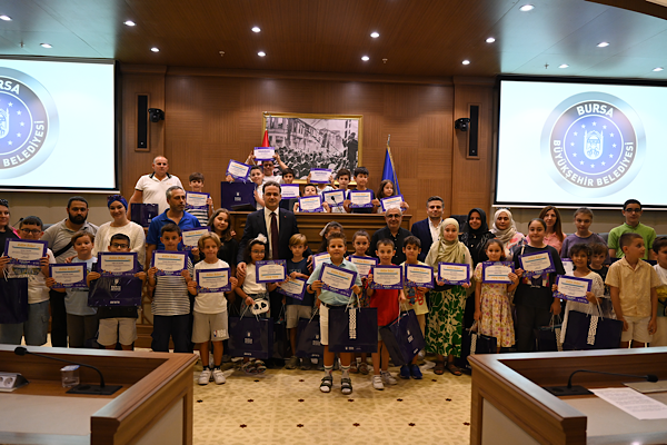 Bursa’da Robotik Kodlama Atölyesi sertifika töreni