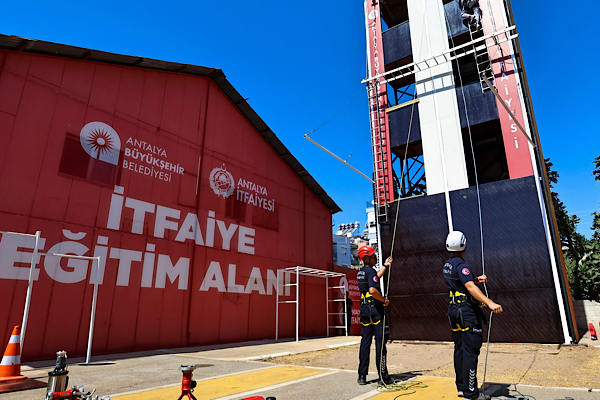 Antalya’da itfaiye adayları uygulamalı sınav
