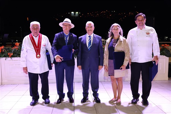 ‘Tescilden Tabağa’ dostlukla taçlandı