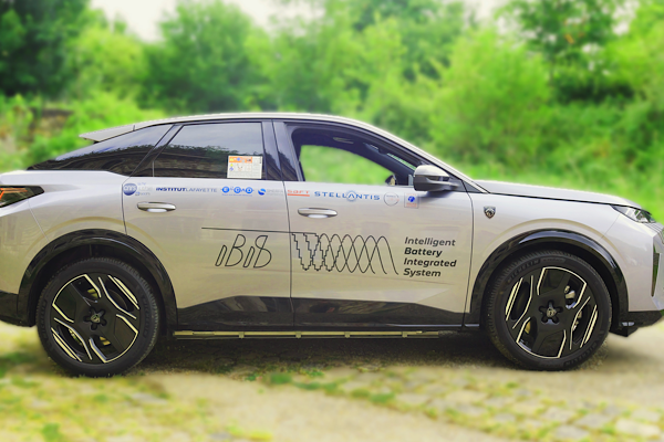 Stellantis, IBIS teknolojili ilk prototip Peugeot E-3008’i test etmeye başladı