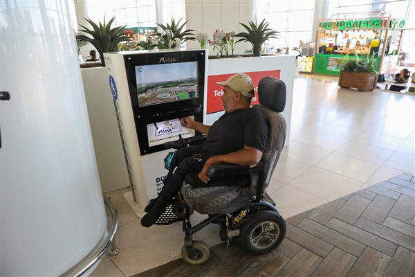 Diyarbakır’da engellilerin akülü araçları için yeni şarj istasyonu