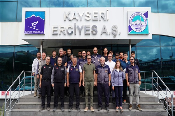 Büyükkılıç ile AFAD yetkililerinden afet risklerini azaltacak proje değerlendirmesi