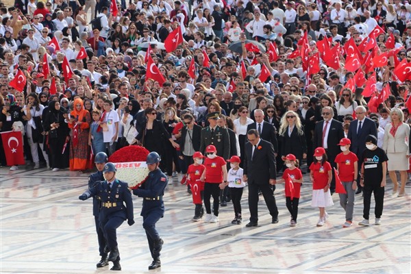 LÖSEV’den, 4 Ekim’de Anıtkabir’de büyük buluşma