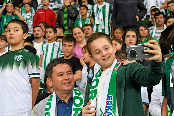 Osmangazili çocuklar Bursaspor’u destekledi