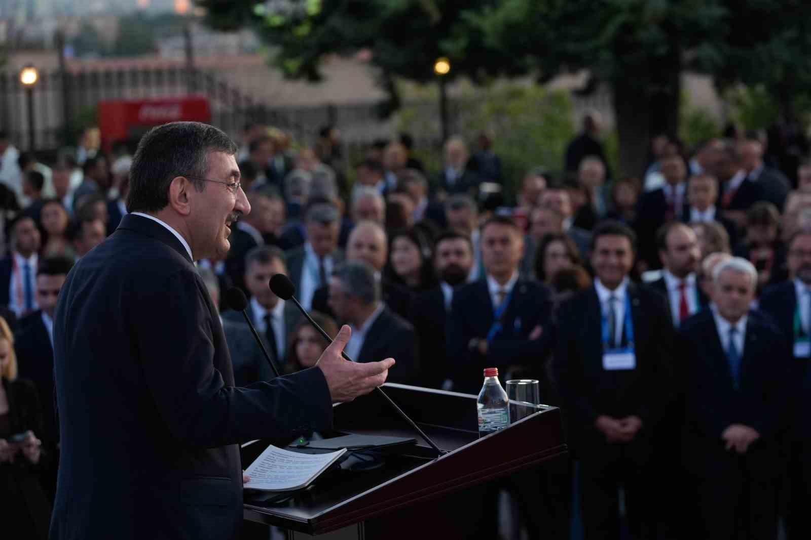 Yılmaz: “Türkiye İlk Kez Yüksek Gelirli Ülkeler Ligine Giriyor”