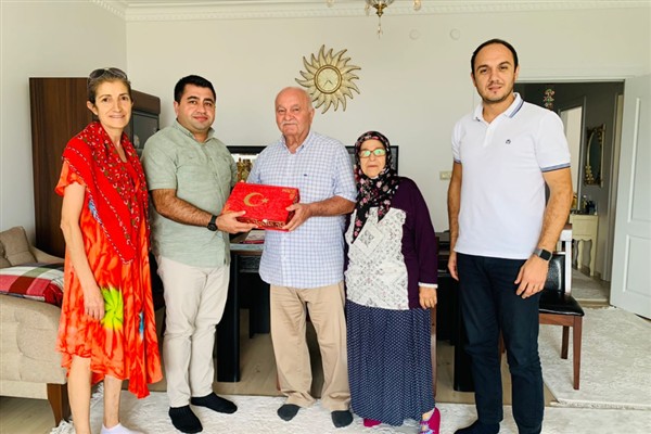 İzmit Belediyesi’nden gazilere ziyaret