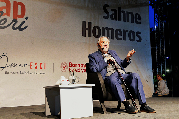 İlber Ortaylı Bornova’da Kitap Günleri’nde izmirlilerle buluştu