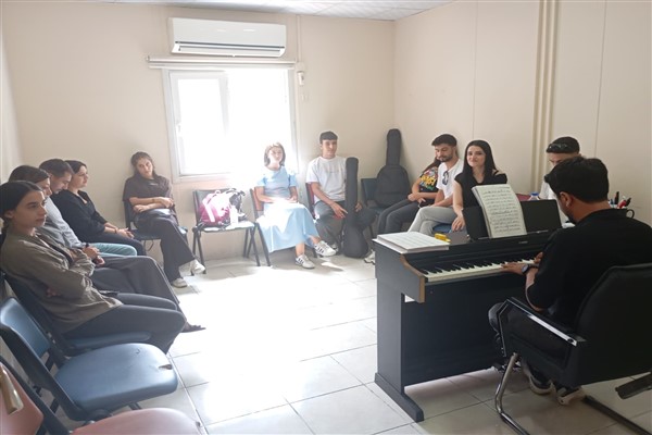 Kayapınar Belediyesi Sanat Atölyeleri’nden başarı