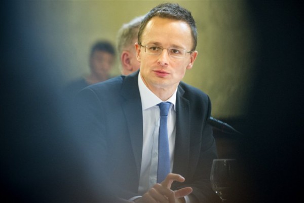 Szijjarto: Osaka’da konsolosluk açan ilk Orta Avrupa ülkesi olduk