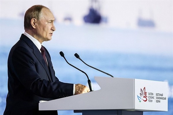 Putin, Zelenskiy ile görüşmek için Moskova’nın en iyi yer olduğunu söyledi