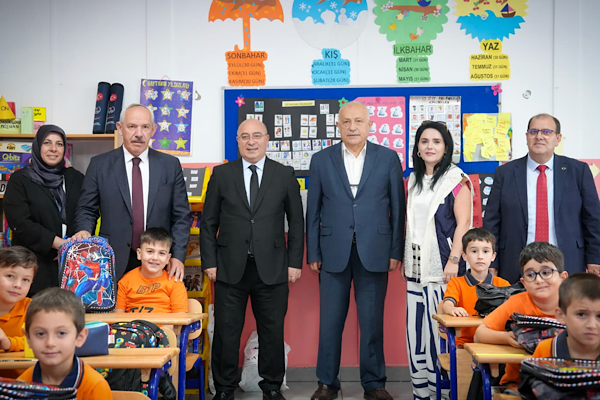 Büyükşehir’den 4 bin öğrenciye eğitim desteği