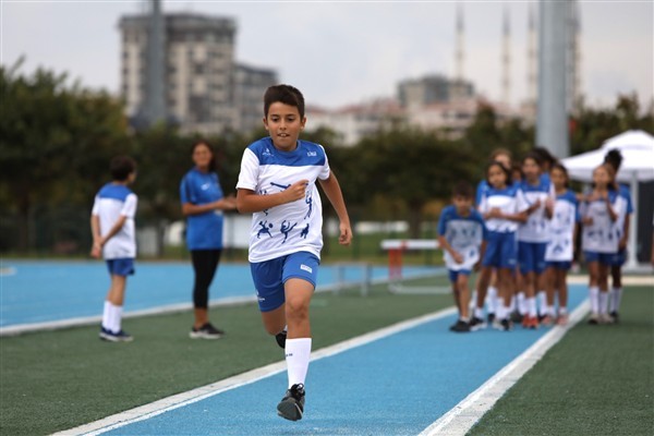 İBB Spor Okulları’nda yeni dönem başladı