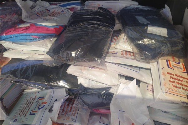 Diyarbakır’da yetim ve öksüz öğrencilere destek