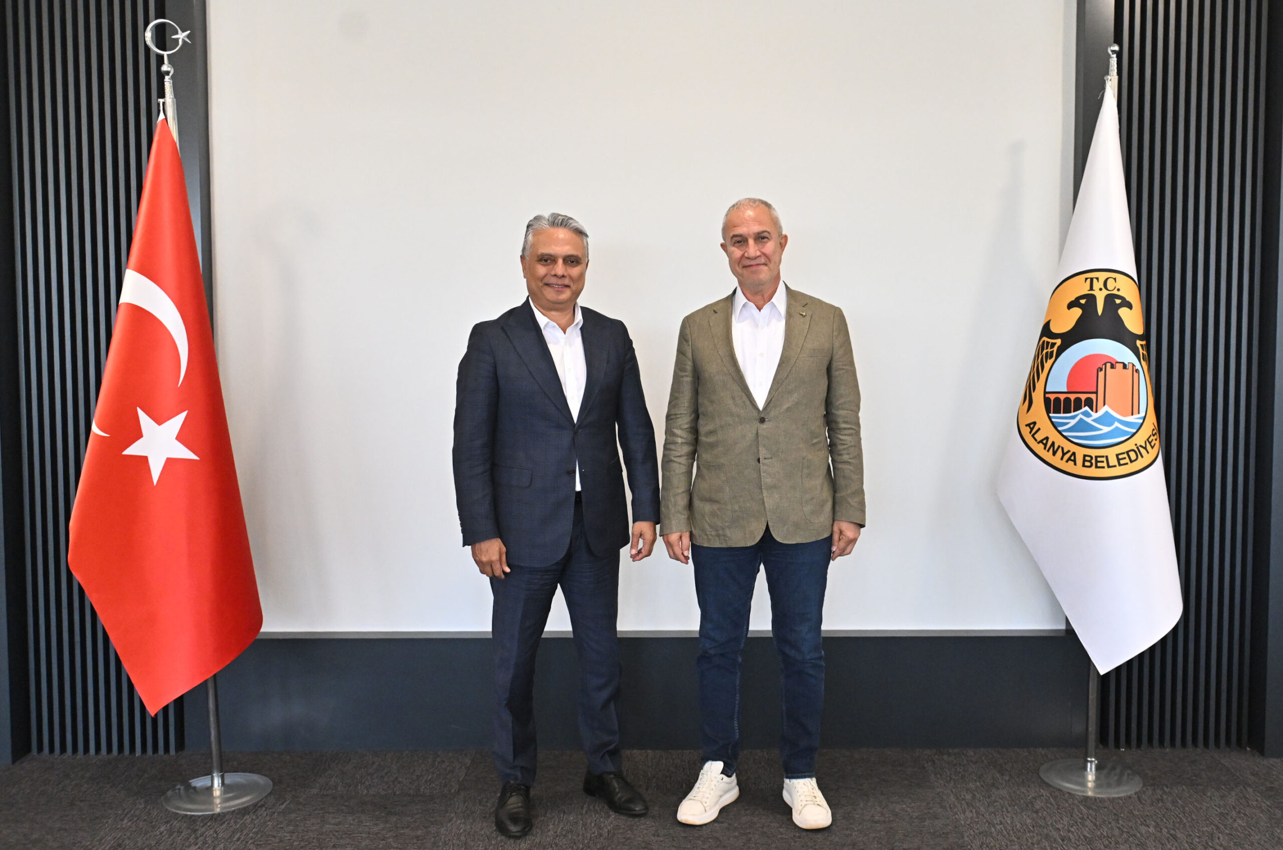 Başkan Uysal’dan Alanya’ya geçmiş olsun ziyareti