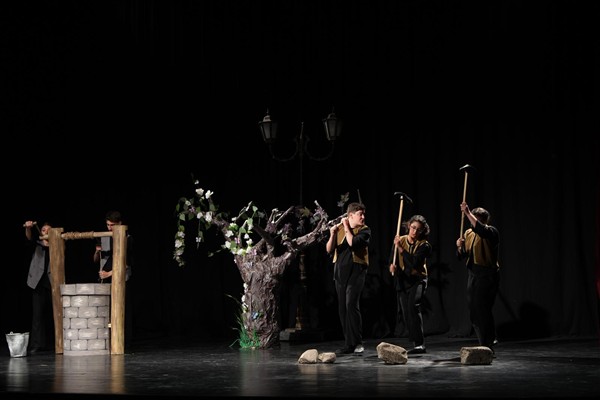 Eskişehir Şehir Tiyatrolarının yaz dönemi eğitimi sona erdi