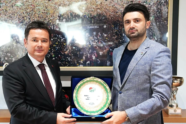 Başkan Erkan Aydın’dan Bursaspor’a ziyaret