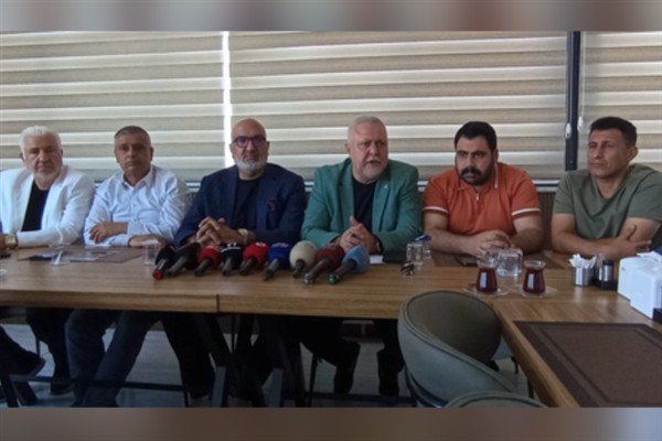 Saraçoğlu: Şampiyonluk için kenetlenmeliyiz