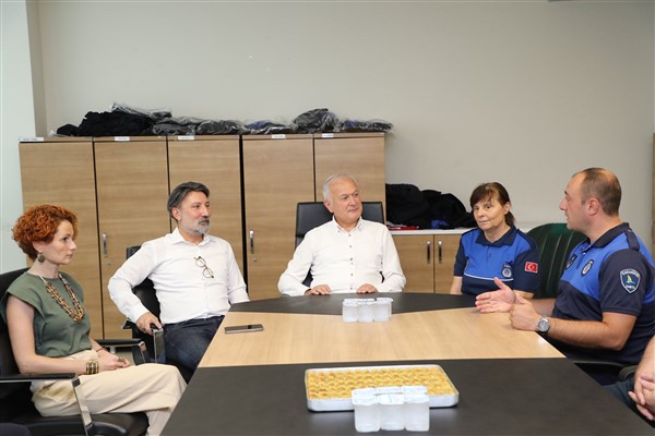 Başkan Çalık, zabıta personelini ziyaret etti
