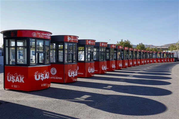 Uşak Belediyesi’nden simitçi esnafına destek