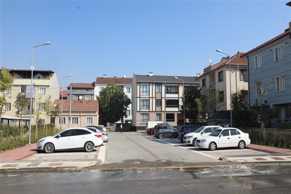 Ertuğrulgazi Mahallesi’nde 26 araçlık otopark hizmete girdi