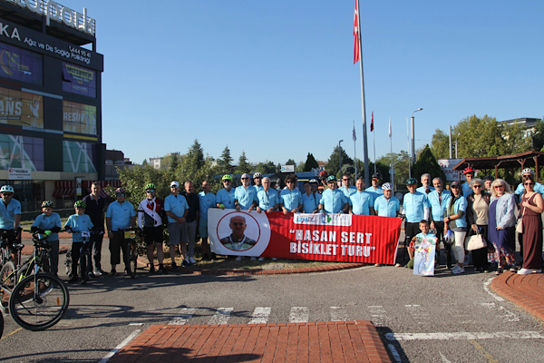 Bisikletçi Sert, vefatının 15. yılında İzmit’te anıldı