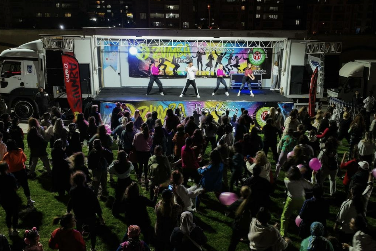 Etimesgut’ta Avrupa Hareketlilik Haftası Zumba etkinliğiyle başladı